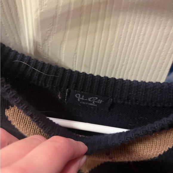 brandy melville plaid sweater - Picture 3 of 3